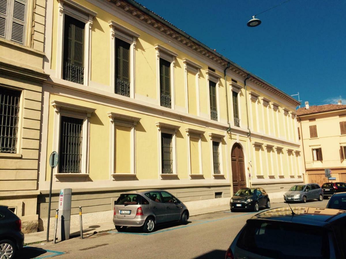 Da Luigi New Leilighet Cremona Eksteriør bilde